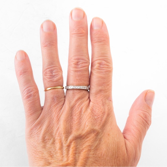 Minimalist luxury simulated diamond 1 CTW 14KT white gold band ring Absolute 8 - Picture 2 of 16